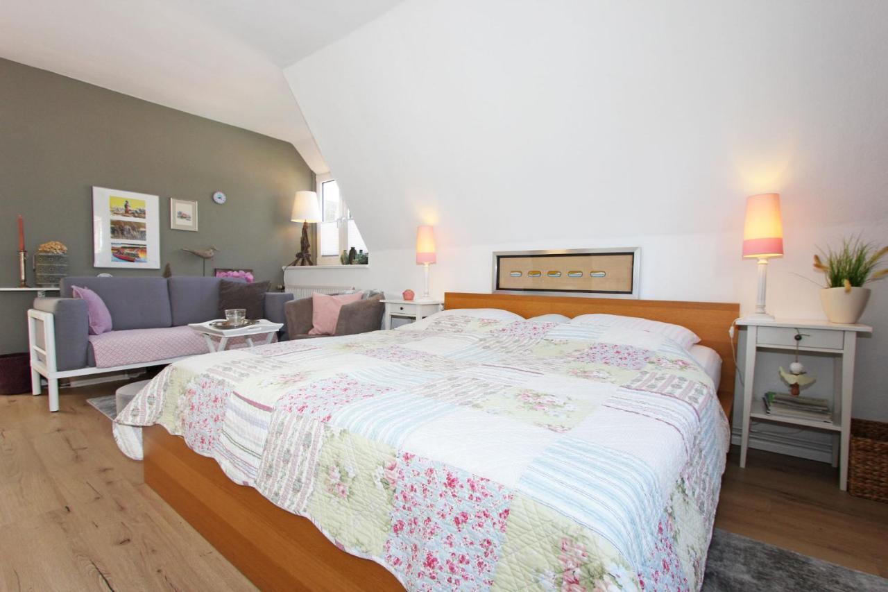 Ferienwohnung Am Waldesrand Prerow Exterior foto